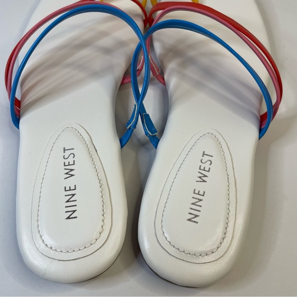 Nine West Women’s Strapped Slip On Flats Sandals Sz 8.5 White & Multi Color - Picture 4 of 8